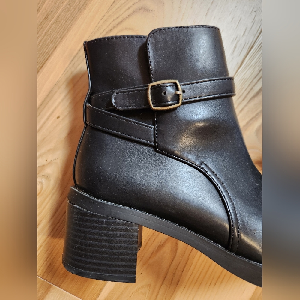 Loft Booties - Picture 6 of 6